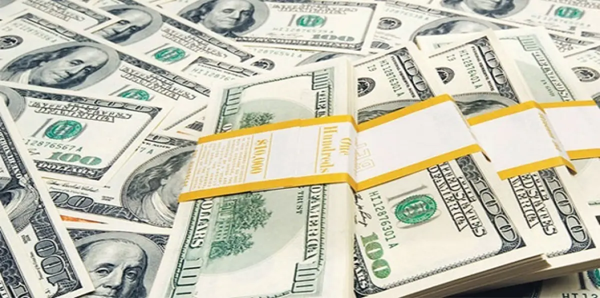 الدولار يرتفع 9% في 2015