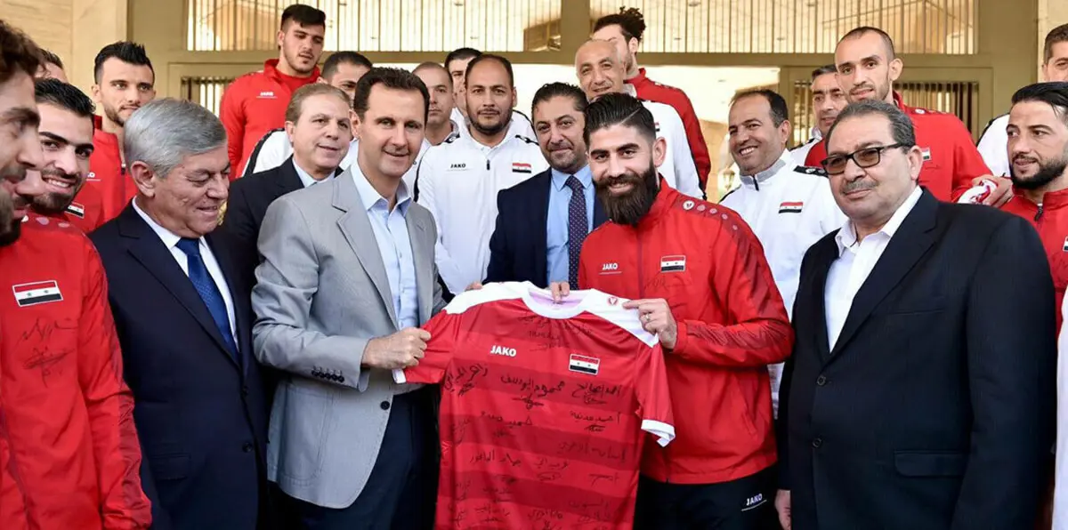 بحضور عمر السومة وخربين.. بشار الأسد يكرّم لاعبي المنتخب السوري (صور)