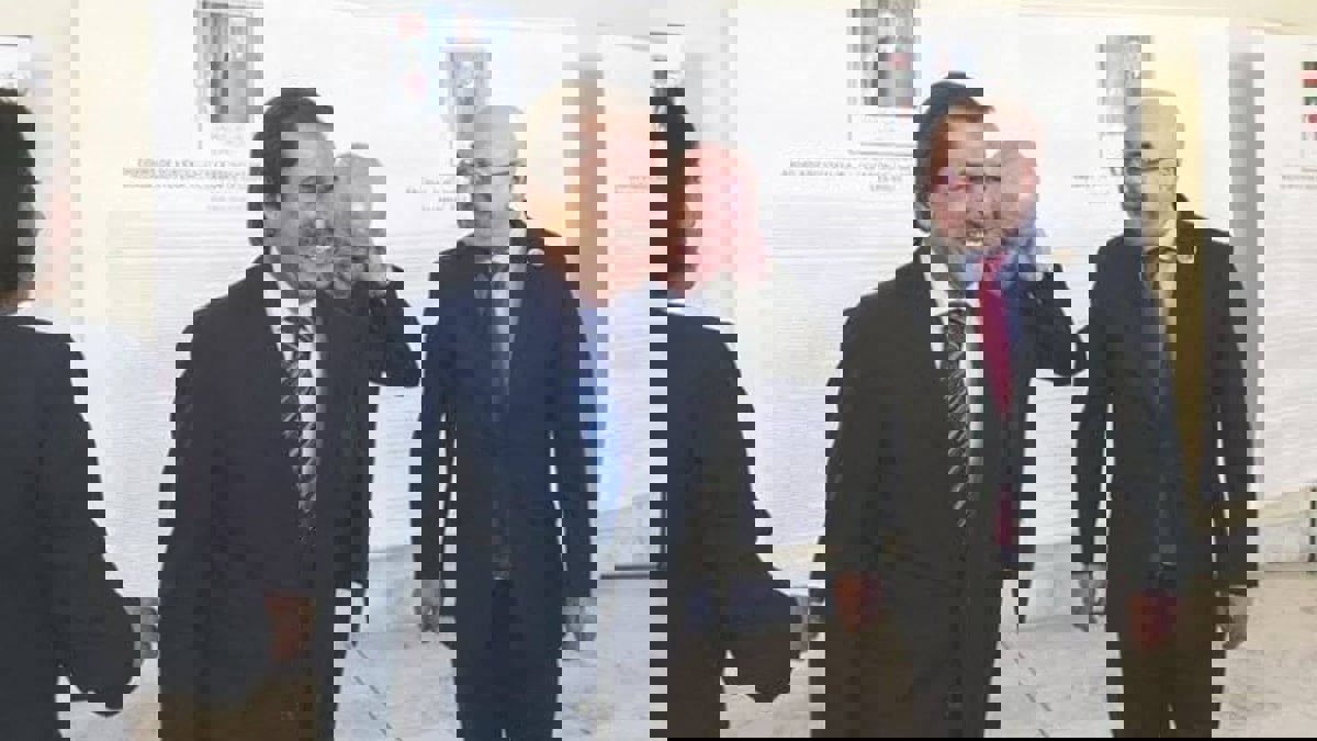 الجزائر.. ناصر بوتفليقة يستقيل من منصبه في وزارة التكوين المهني