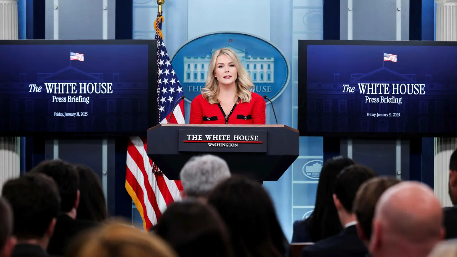 واشنطن تحدد الرسوم الجمركية الجديدة على كندا والمكسيك والصين