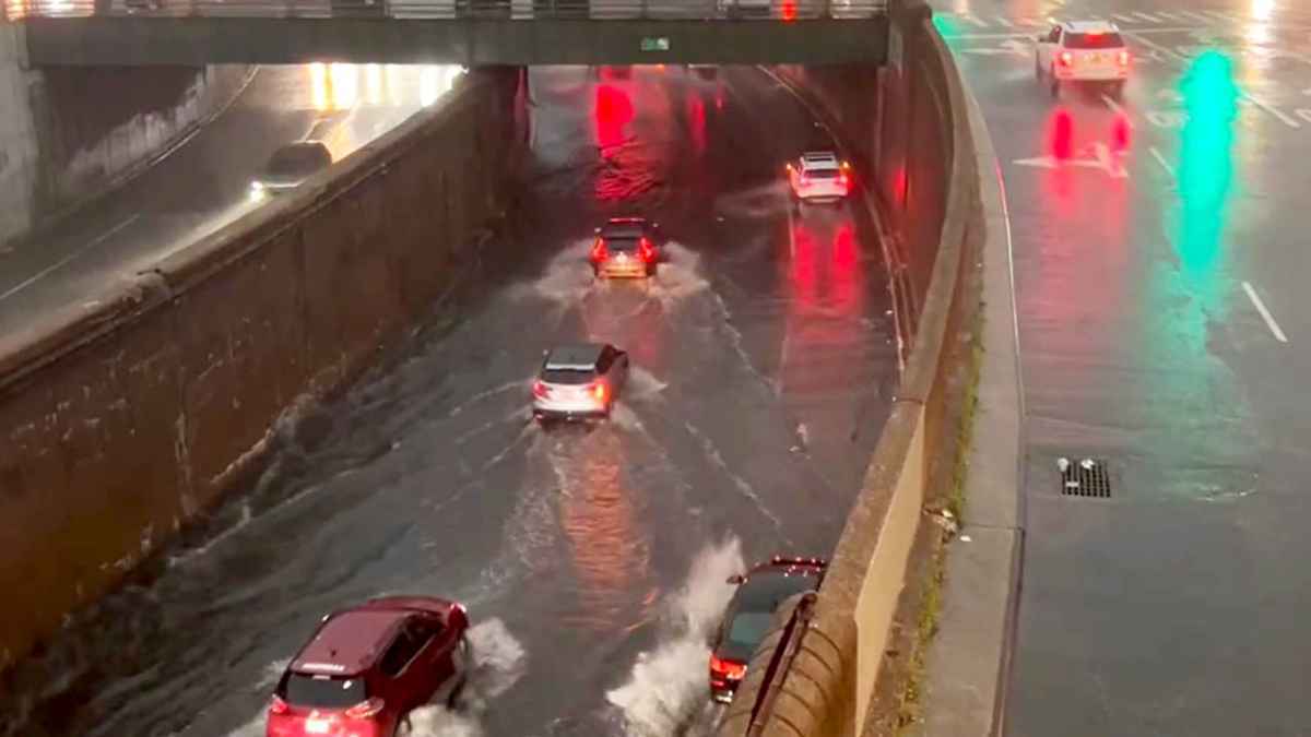 أمطار قياسية تُغرق شوارع نيويورك وتدفع نيوجيرزي لإعلان الطوارئ