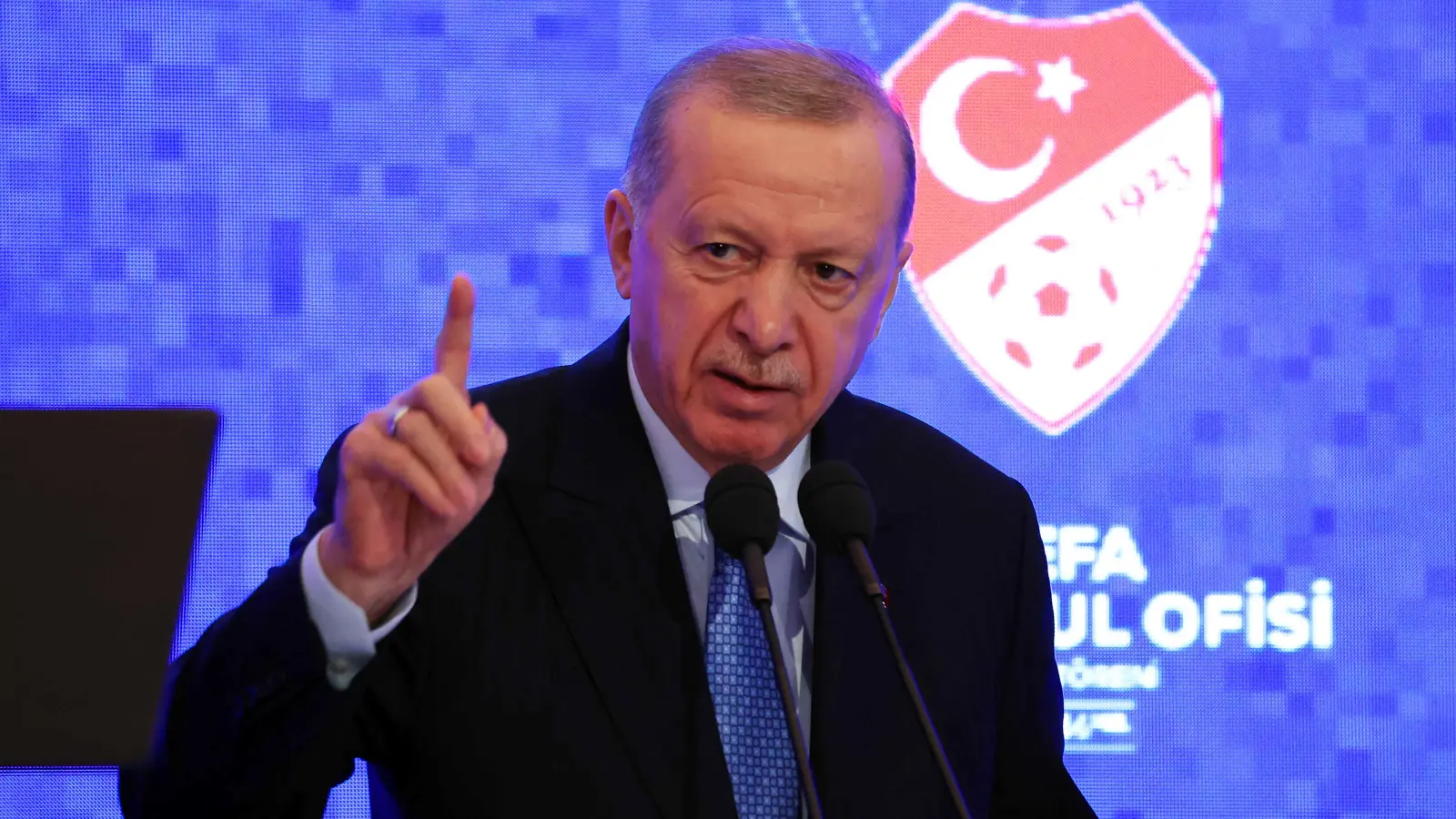 أردوغان: حزب العمال الكردستاني سيحل اليوم أو غدا