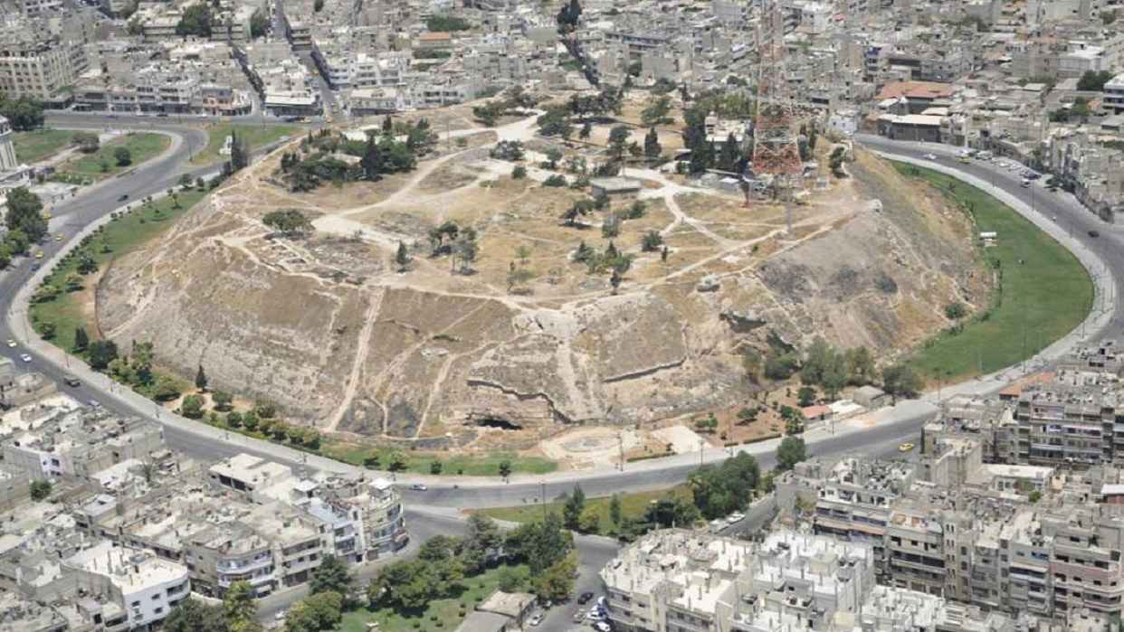 ما لا تعرفه عن حمص.. "درع دمشق" الذي تسعى المعارضة لاختراقه