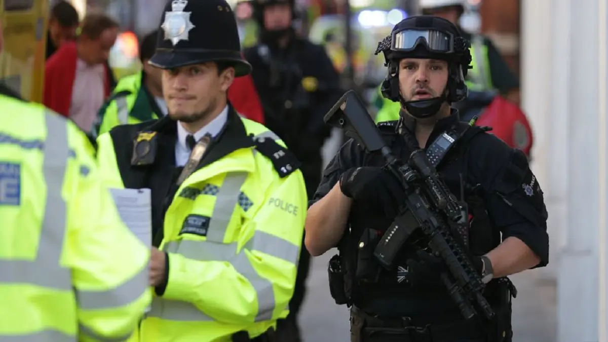 الشرطة البريطانية تعتقل شقيق منفذ هجوم مانشستر 2017 في مطار لندن