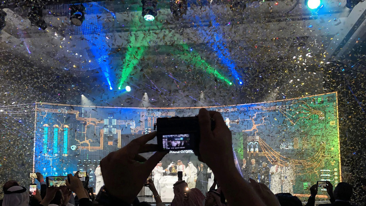 أرامكو تستعيد مكانتها من آبل كأعلى شركة قيمة سوقية