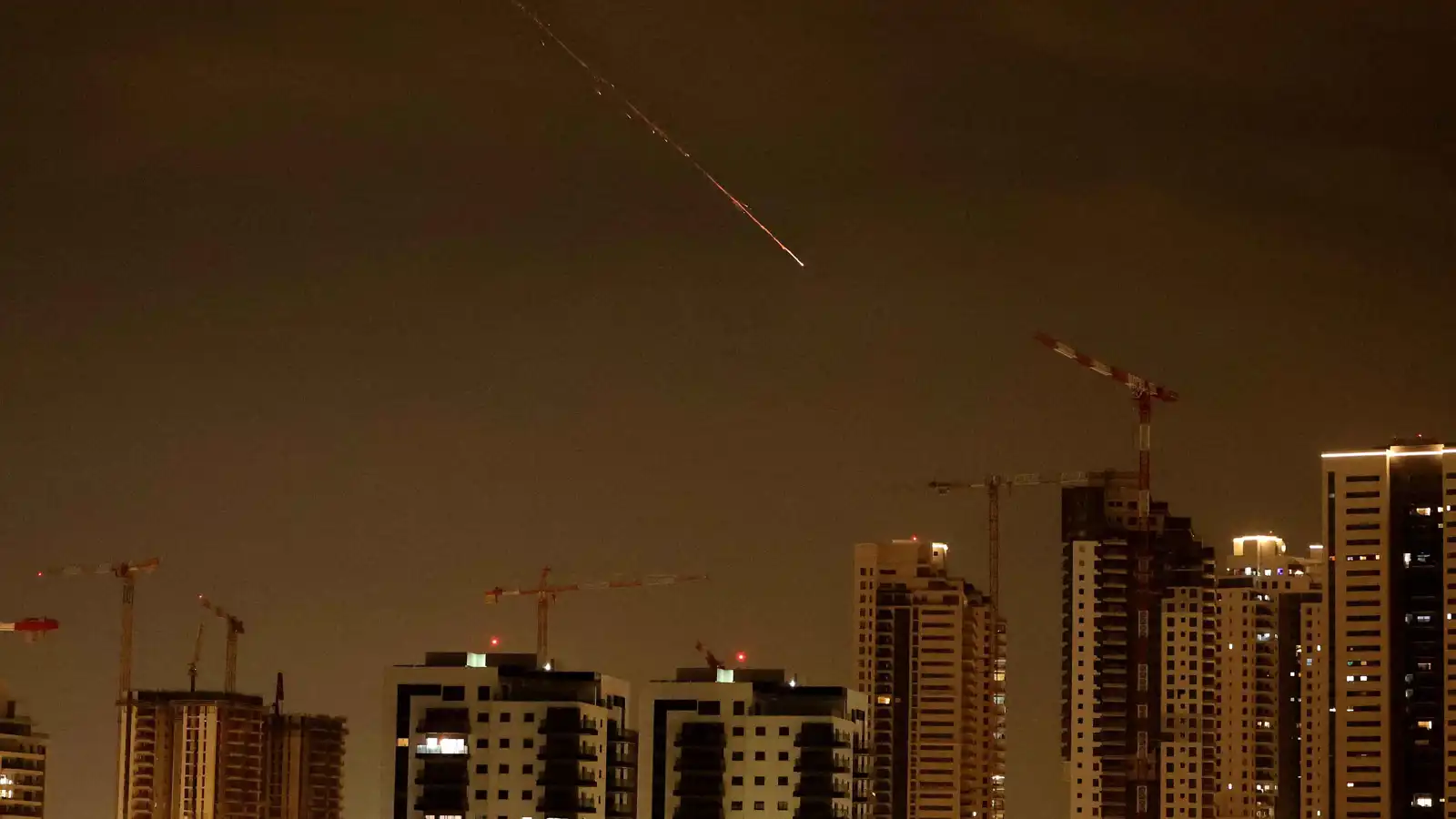 إسرائيل ترصد إطلاق صواريخ إيرانية باتجاه إيلات ومحيطها