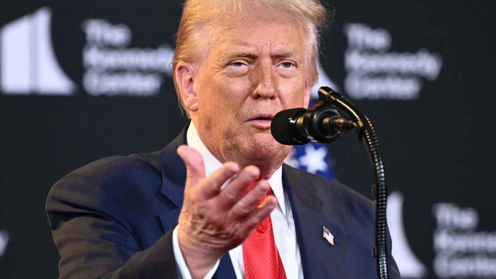 فانس: مهمة ترامب إعادة السلام إلى أوروبا