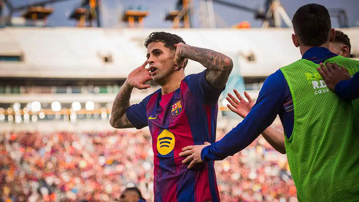 مفتاح صفقة كانسيلو.. الهلال السعودي يخطط لخطف نجم برشلونة