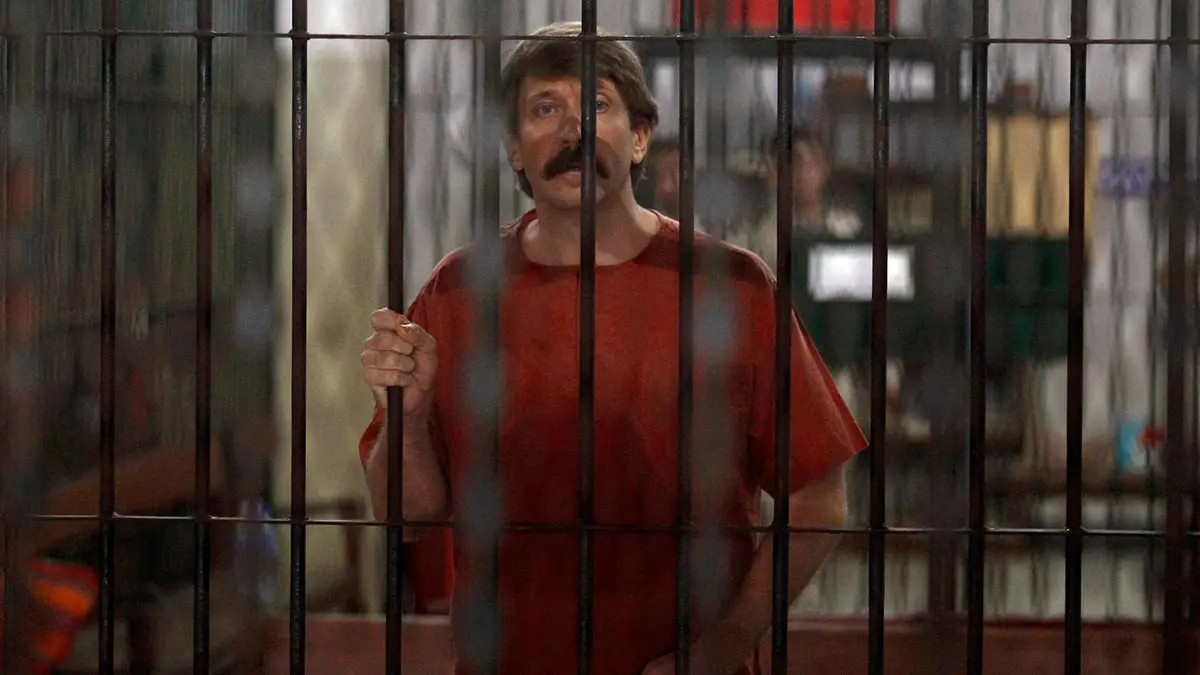 "تاجر الموت".. من هو فيكتور بوت بطل الصفقة الأمريكية الروسية لتبادل السجناء؟