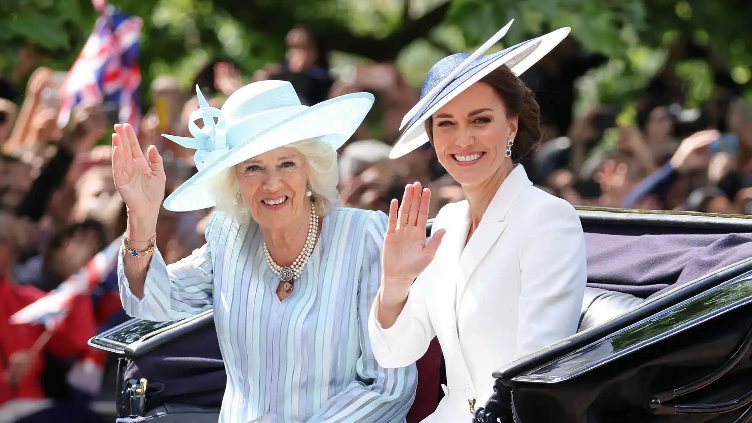 كيت ميدلتون والملكة كاميلا تحتفلان باليوم العالمي للمرأة