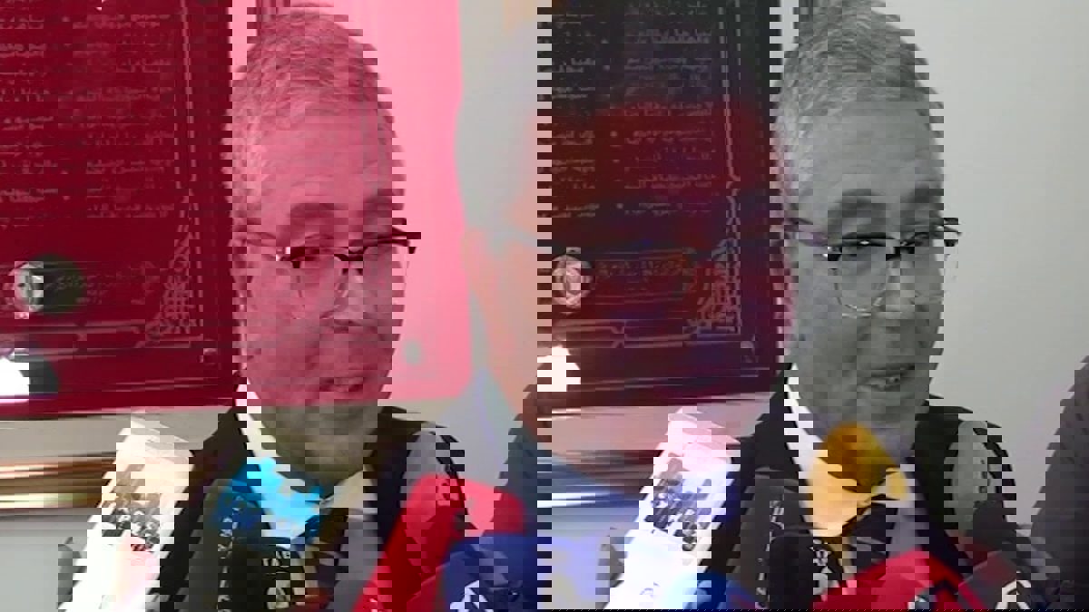 وزير الدفاع التونسي يستقيل ويودع ملف ترشحه للرئاسيات