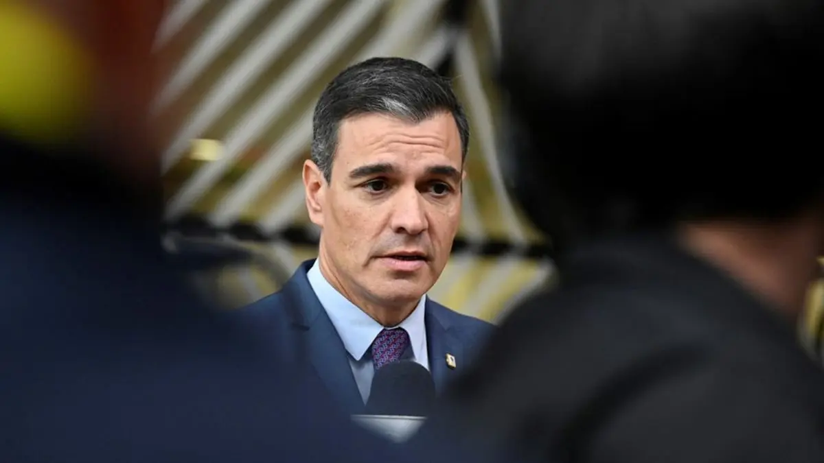 عقب فتح تحقيق مع زوجته.. رئيس وزراء إسبانيا يفكر بالاستقالة