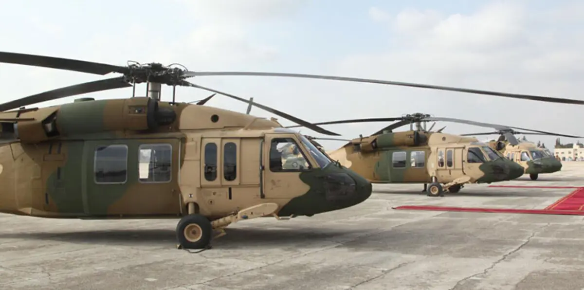 أمريكا تسلم الأردن 8 طائرات بلاك هوك