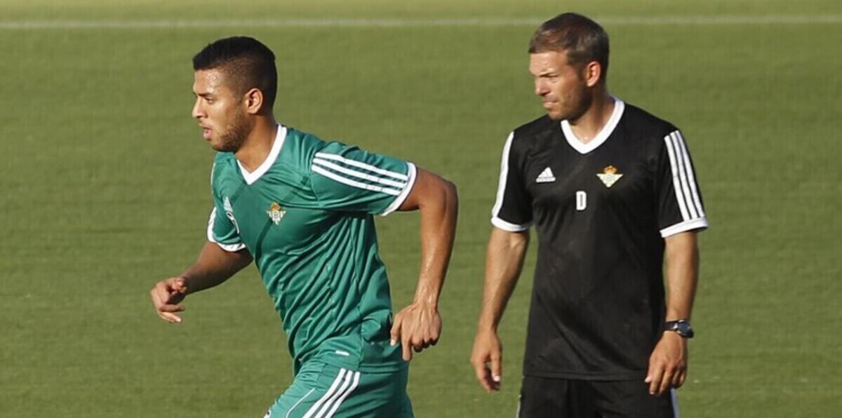 3 مرشحين لتدعيم الجبهة اليسرى للأهلي المصري