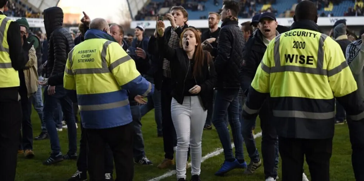 ليستر يشكو ميلوول قبل مواجهة إشبيلية في دوري أبطال أوروبا