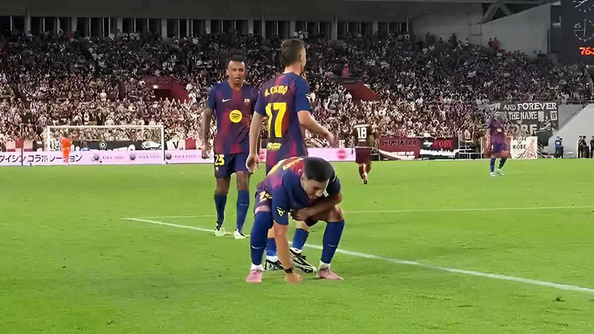 بطل خارق.. سر احتفال روني بردغجي الغريب بأول أهدافه مع برشلونة (صورة)