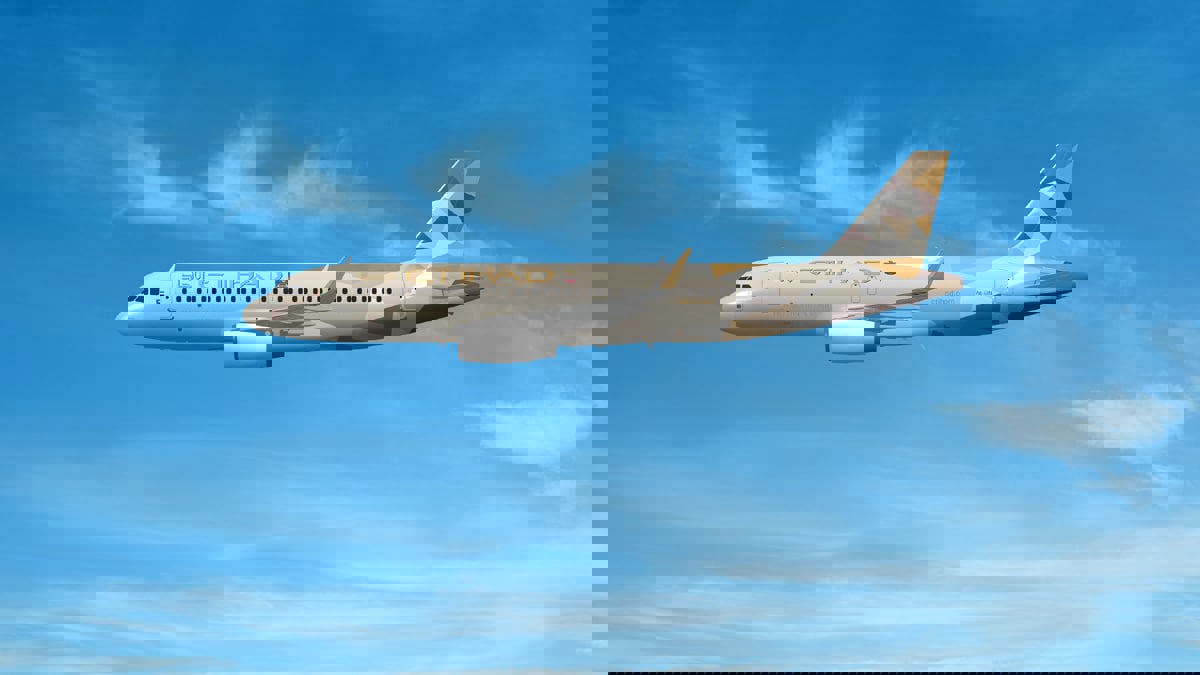 الاتحاد للطيران تسيير رحلات إلى الدوحة والقطرية تستأنف رحلاتها نحو أبوظبي ودبي