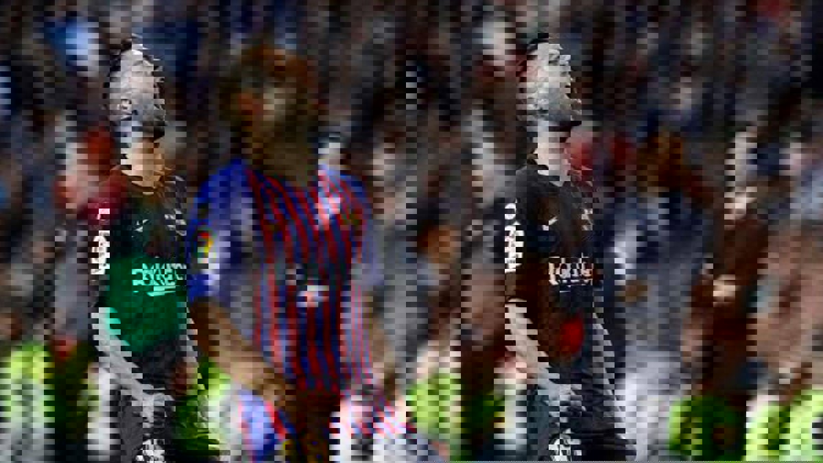 مباراة برشلونة وريال مدريد.. جوردي ألبا يعتدي على شيندو مدير فريق "الميرنغي" (فيديو)