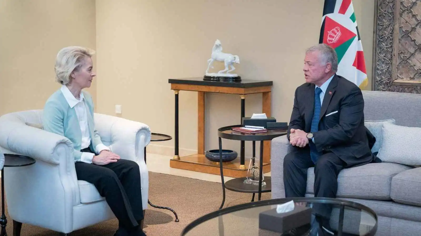 قمة مقبلة وحزمة مساعدات.. الاتحاد الأوروبي يوسع شراكته مع الأردن