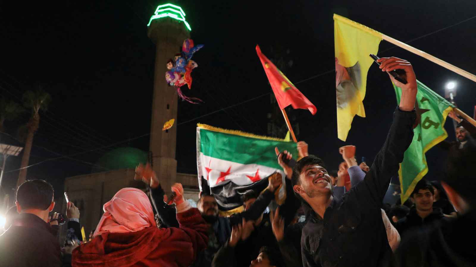 قتيل وجرحى في "احتفالات" السوريين بالاتفاق مع "قسد"