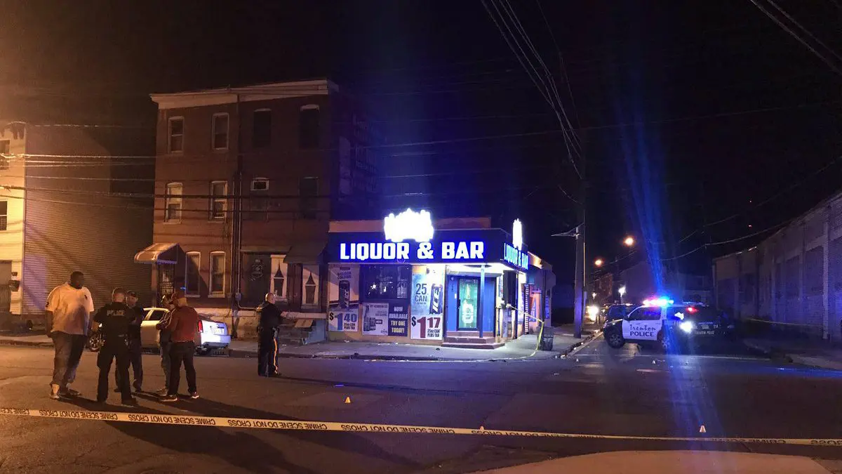 10 جرحى بإطلاق نار خارج حانة بنيوجيرسي الأمريكية (صور)