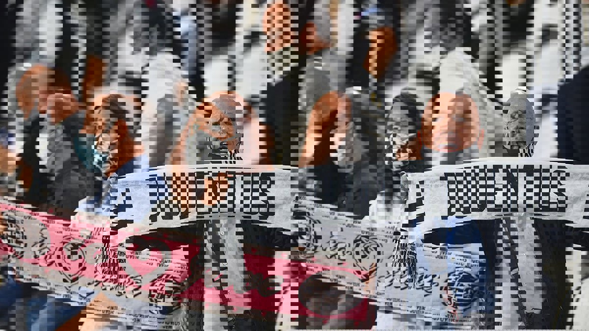 إيطاليا ترفض خطة زيادة عدد الجماهير في الملاعب