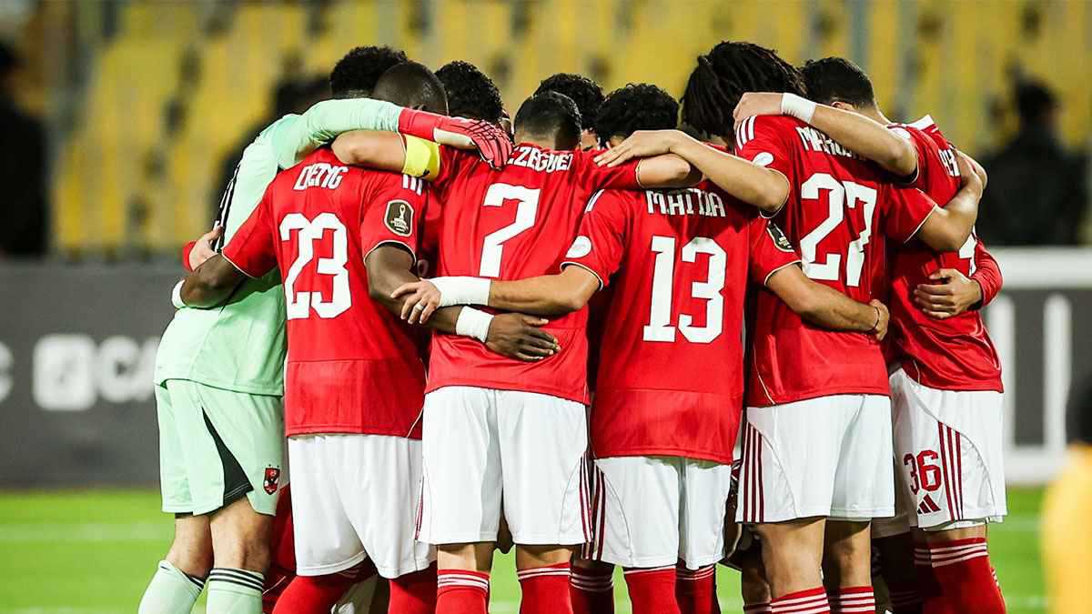 نجم منتخب العراق يصدم الأهلي المصري 