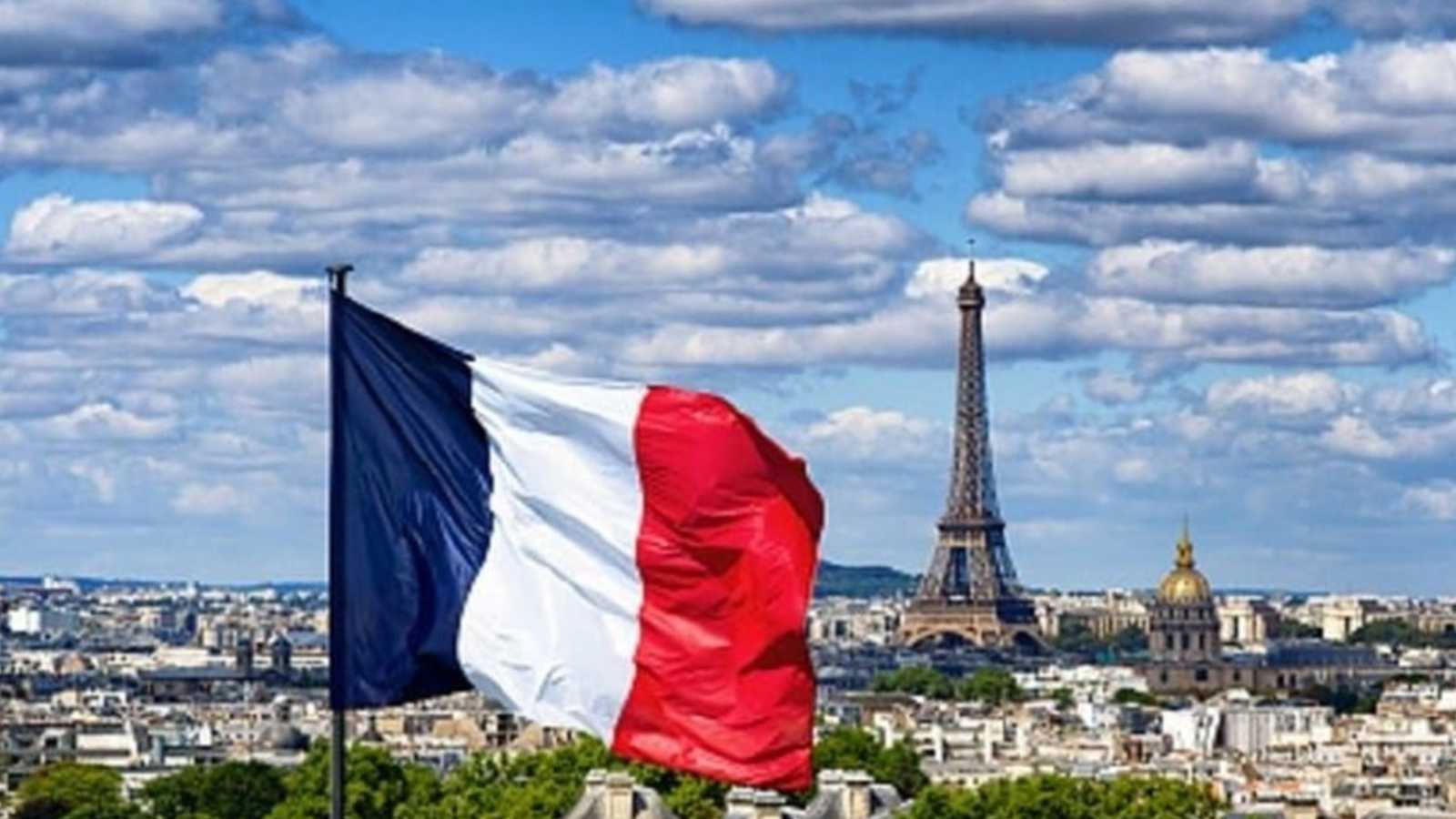 استطلاع: 71 % من الفرنسيين يؤيدون الفيدرالية