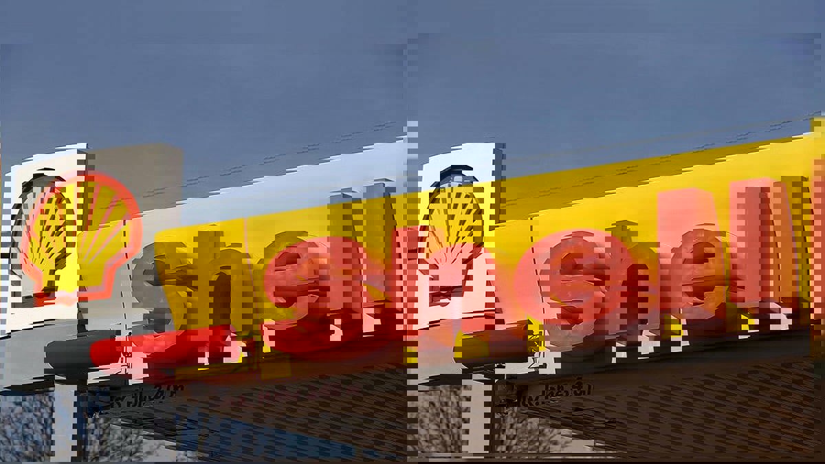 شل تبلغ تونس أنها ستغادر البلاد العام القادم