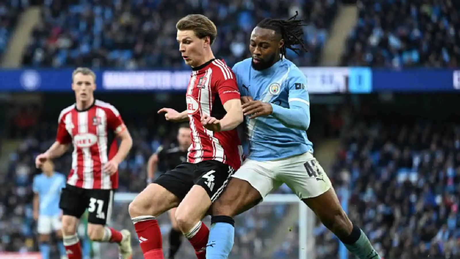 فوز ساحق لمانشستر سيتي.. وكريستال بالاس وإيفرتون يودعان كأس الاتحاد الإنجليزي