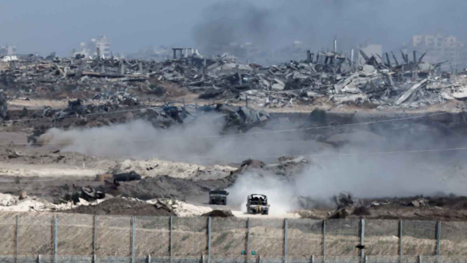 "كارثة".. منازل بلدة "خزاعة" في غزة سُويت بالأرض (فيديو)