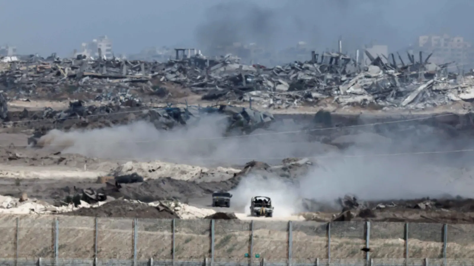 "كارثة".. منازل بلدة "خزاعة" في غزة سُويت بالأرض (فيديو)