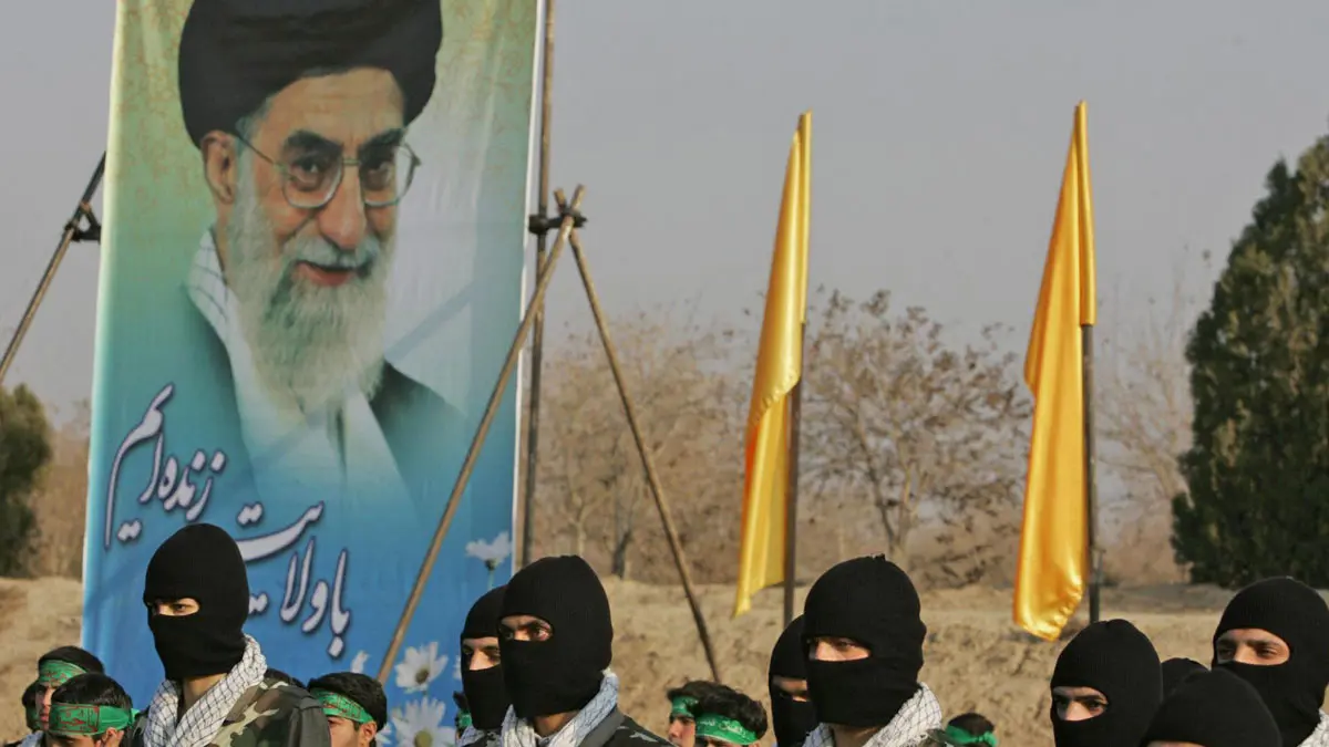 لواء «الفاطميون» يغادر سوريا إلى إيران لمواجهة أميركا