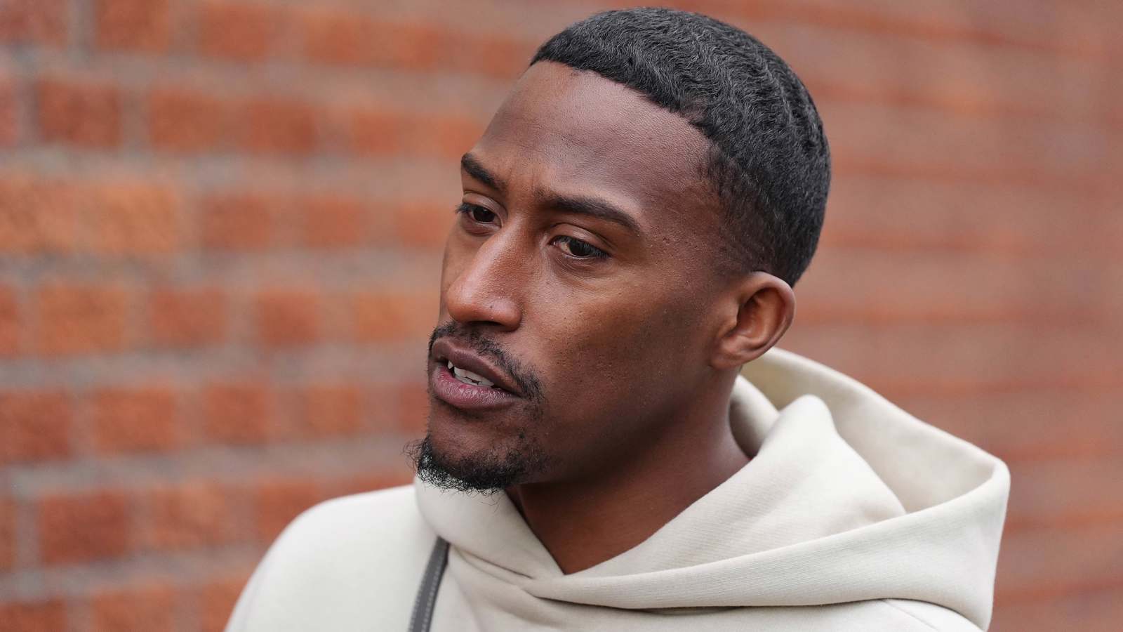 اليوتيوبر والمغني الشهير "يونغ فيلي" متهم بالاغتصاب