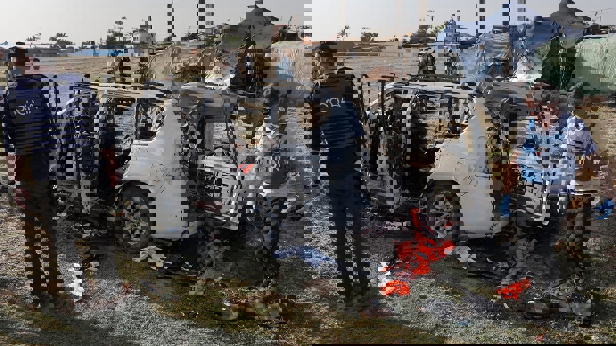 إقالة ضابط إسرائيلي بارز بعد مقتل عمال إغاثة في غزة