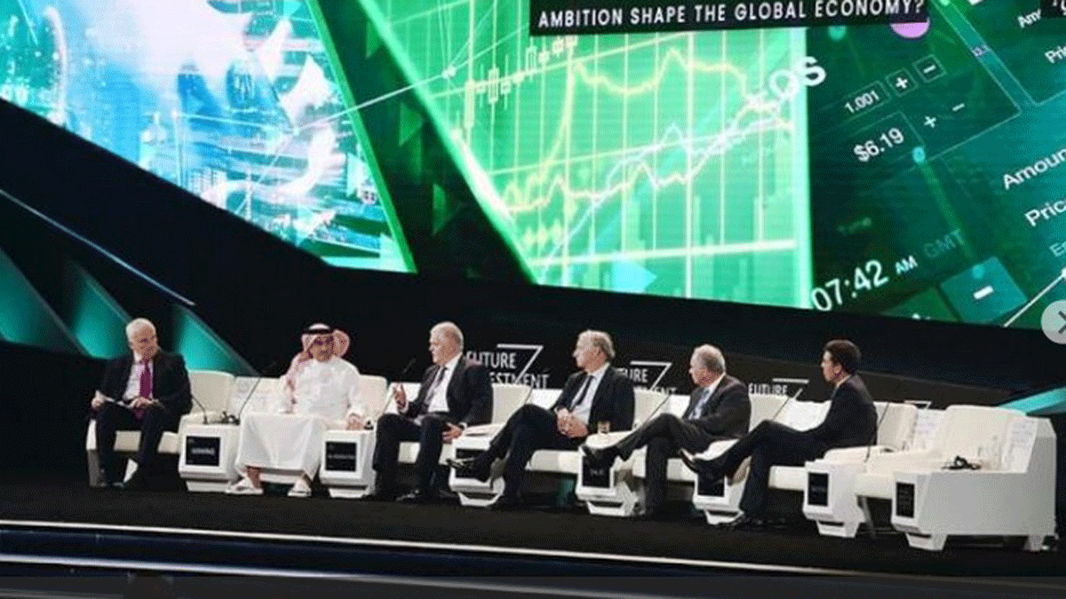 السعودية توقع اتفاقات بـ15 مليار دولار بمؤتمر"مبادرة مستقبل الاستثمار"