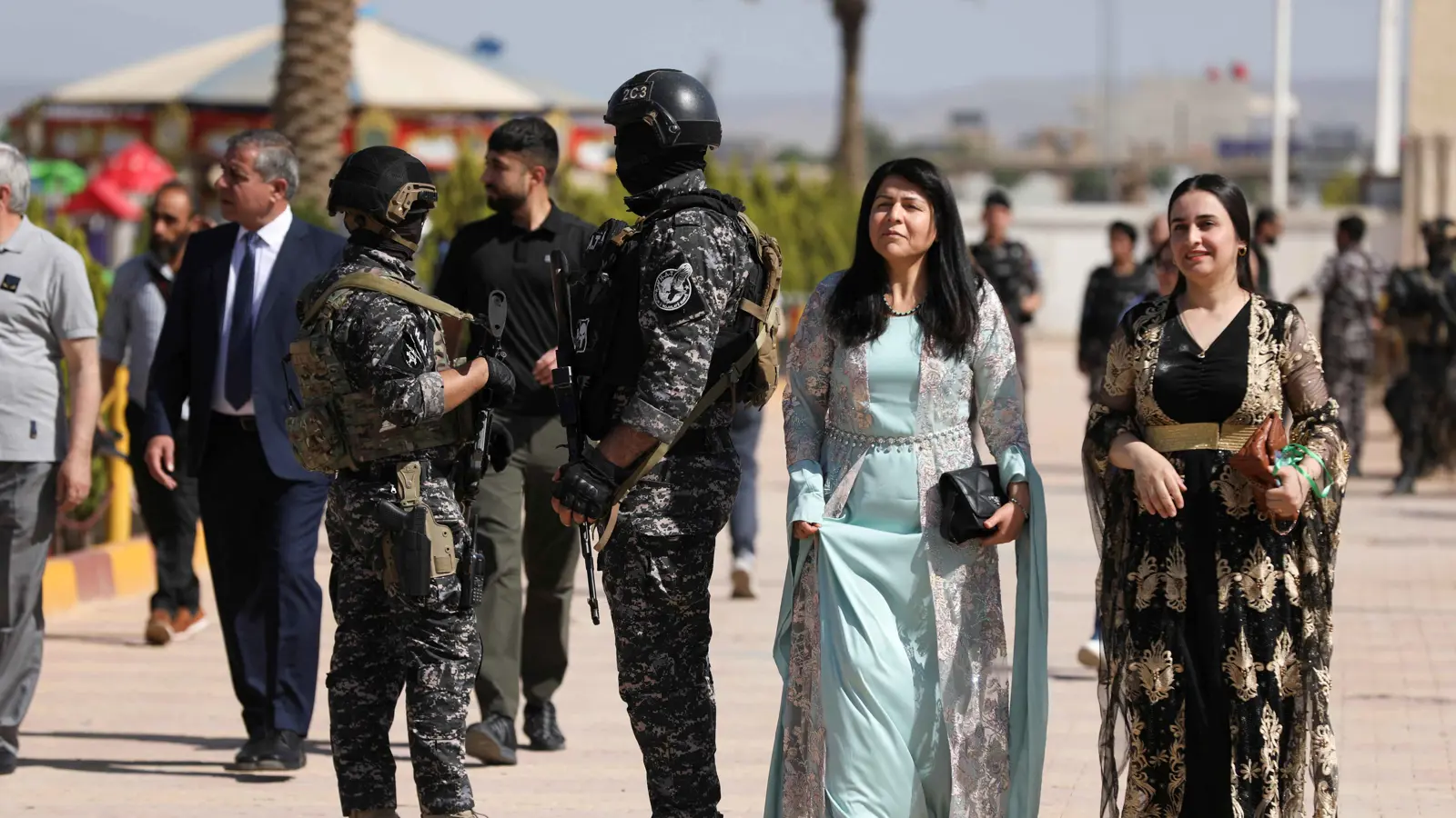 "المونيتور": حكم الأكراد أكثر أماناً للأقليات في سوريا