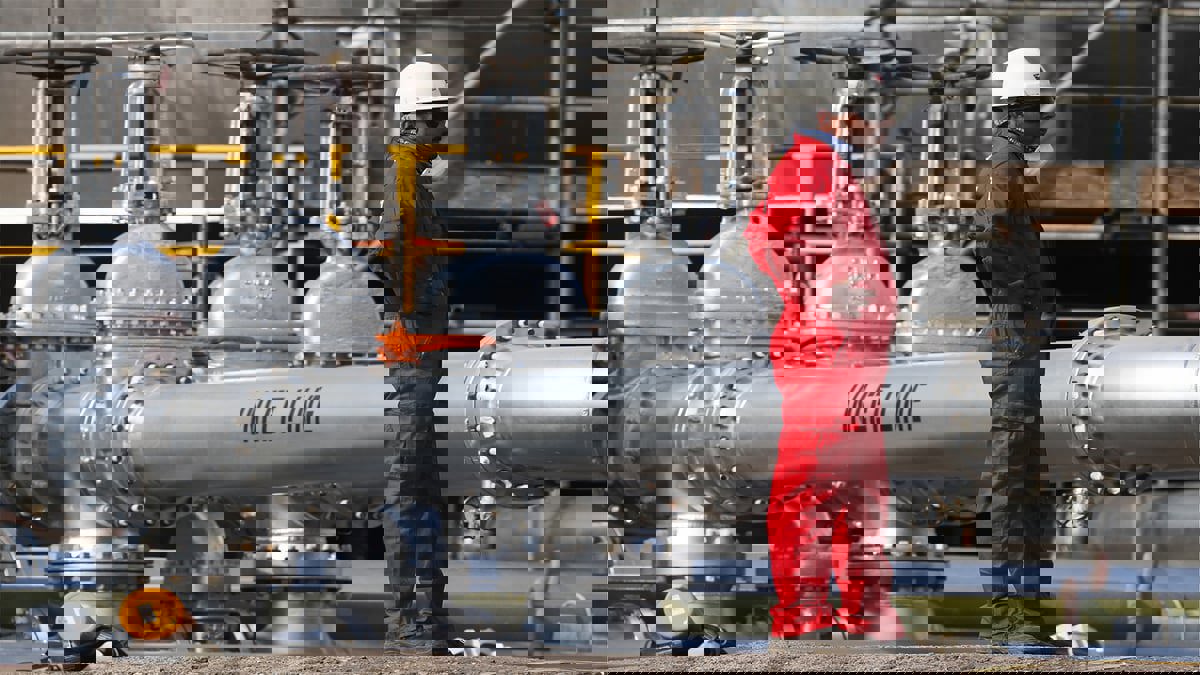 ما هي كمية النفط التي يستوردها الاتحاد الأوروبي من روسيا؟