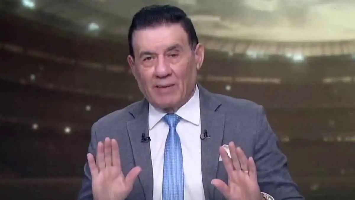 هو من تعاقد مع كامويش.. مدحت شلبي يسخر من سيد عبد الحفيظ (فيديو)