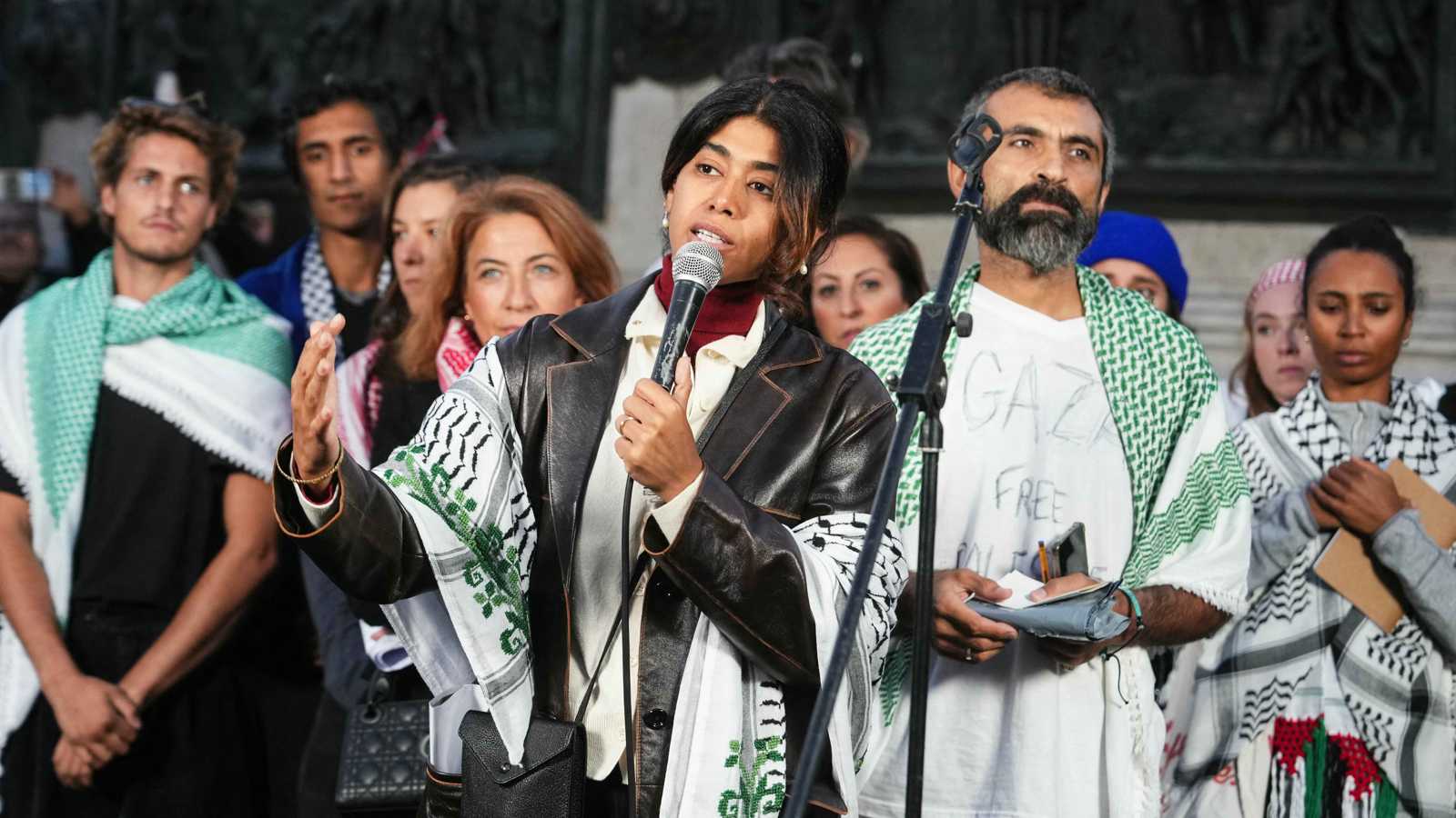 نائبة أوروبية تطالب فرنسا بفرض عقوبات على إسرائيل