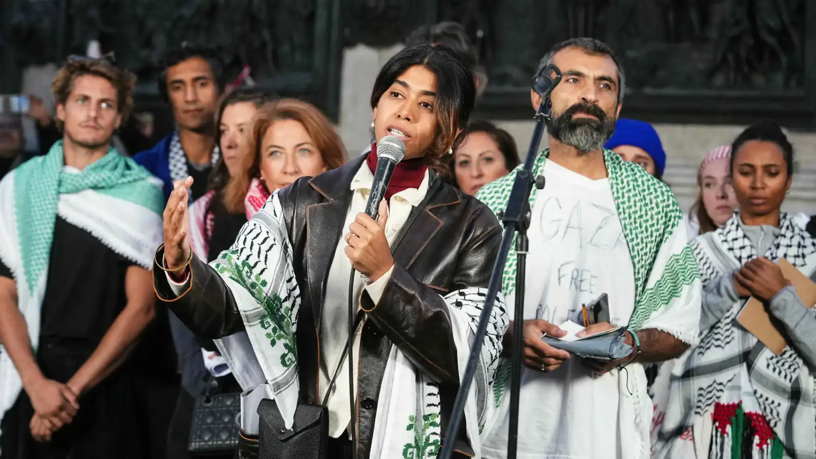 نائبة أوروبية تطالب فرنسا بفرض عقوبات على إسرائيل