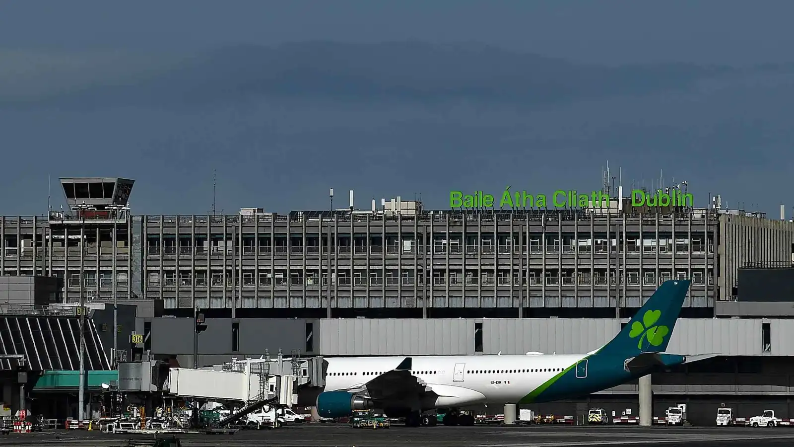 إخلاء مبنى ركاب بمطار دبلن الدولي في "إجراء احترازي" (فيديو)