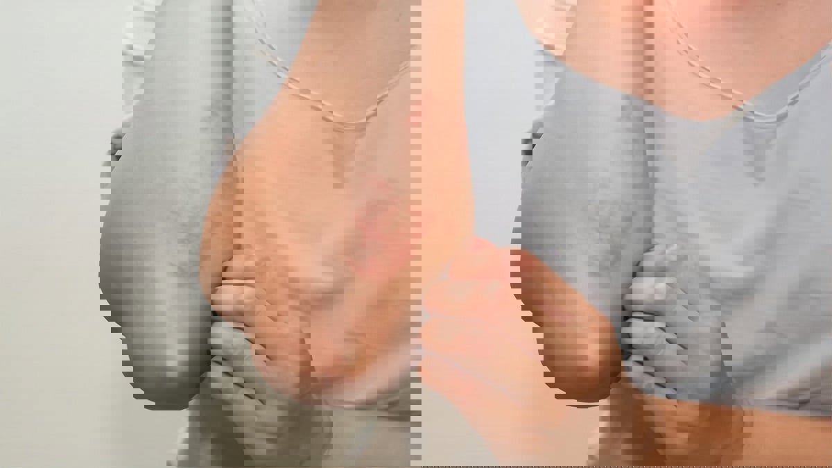 5 علاجات منزلية لتخفيف أعراض حساسية الجلد