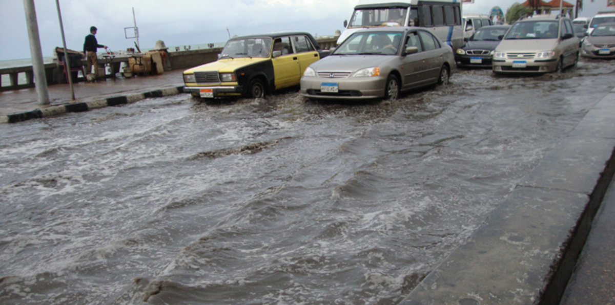 فيضانات الإسكندرية تفتح ملفات الفساد في مصر