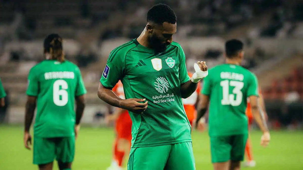 الأهلي السعودي يحسم مستقبل فراس البريكان