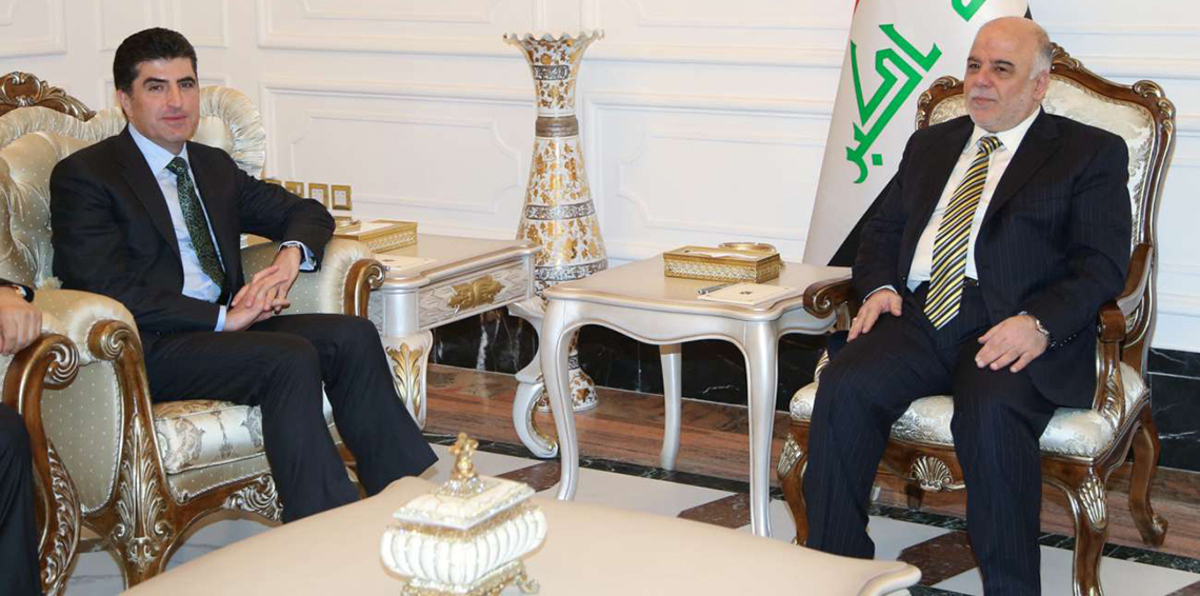 لأول مرة بعد "استفتاء الانفصال".. العبادي يلتقي بارزاني في بغداد ويتوجه إلى طهران