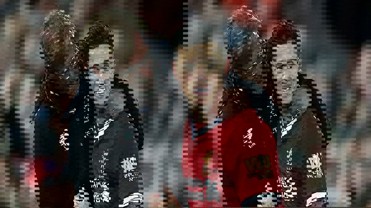 تقرير: كوتينيو يتوسل العودة إلى نادي ليفربول