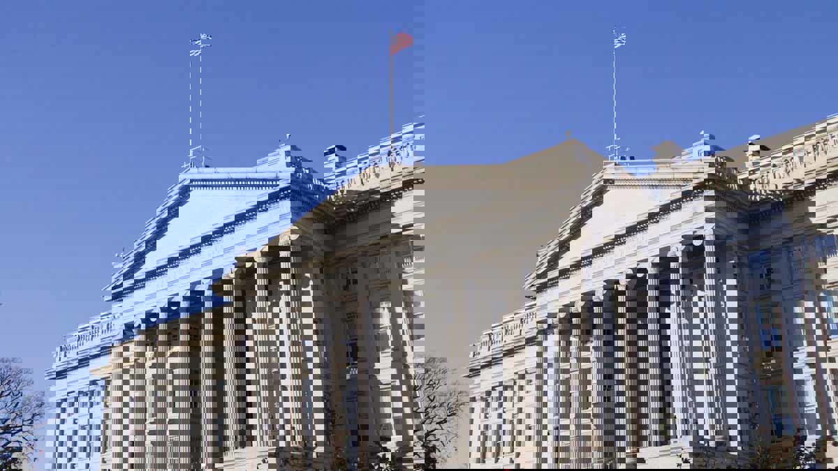 أمريكا تفرض عقوبات على قاضيين إيرانيين