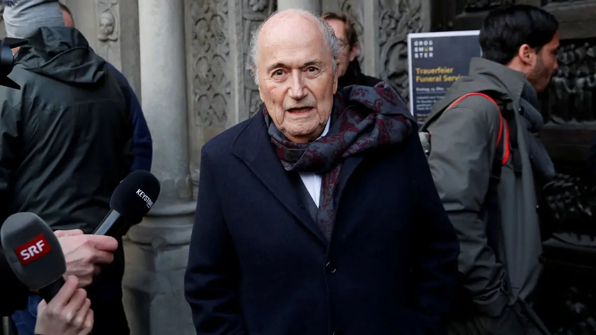 بلاتر يمضي أسبوعا في غيبوبة بعد خضوعه لجراحة في القلب