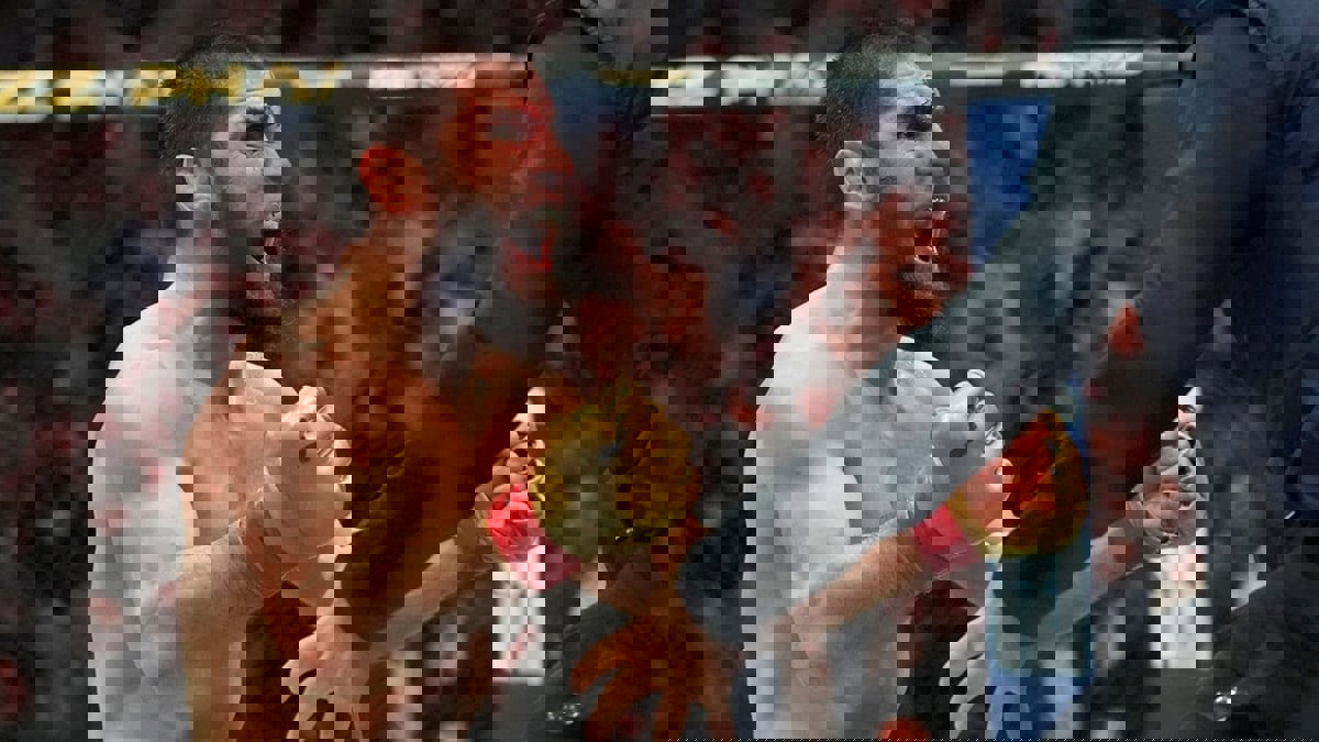 UFC 302.. إسلام ماخشيف يسقط داستن بورييه ويحافظ على لقبه (فيديو)